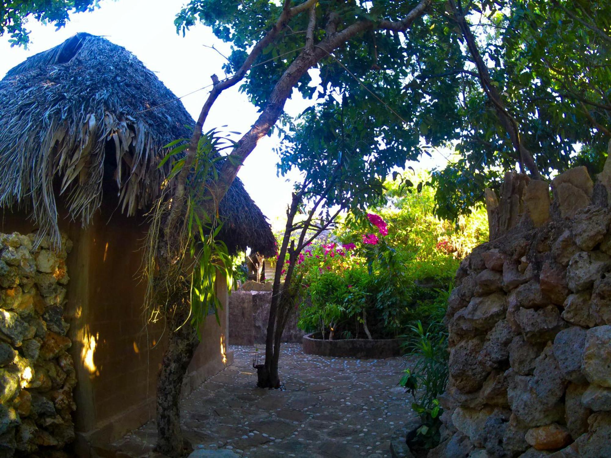 Utopia Rote Lodge Nembrala Exterior foto